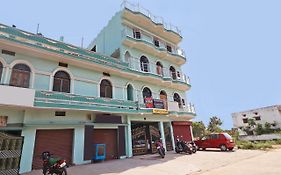 Spot On 37040 Hotel Ayushman Palace