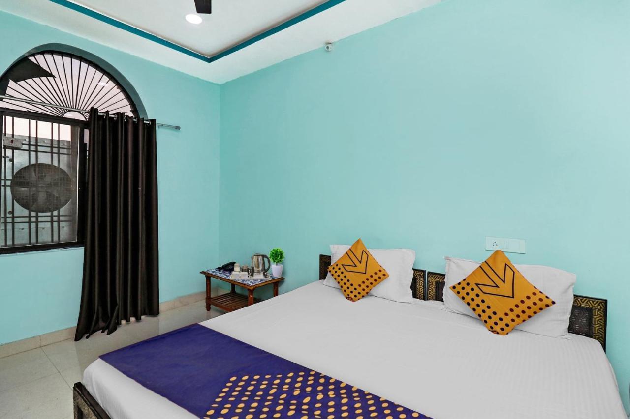 Spot On 37040 Hotel Ayushman Palace Bilaspur  Exterior photo